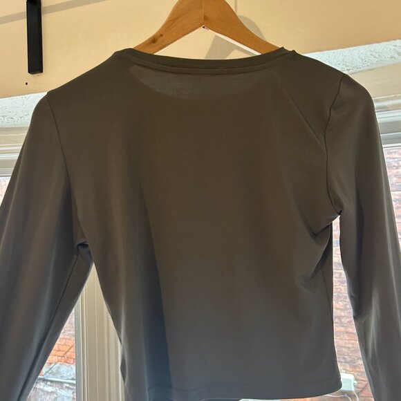 Commense Utility Long Sleeve Crop Top - Picture 3 of 4